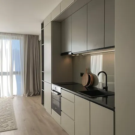Bonjour Modern - Parking, Kingsize Bed